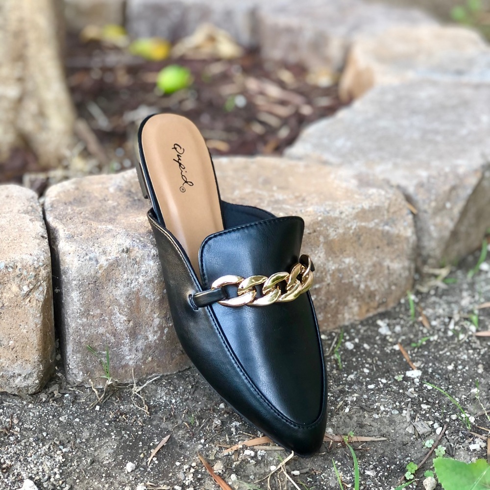 Black Vegan Leather Chain Link Mule Flats - Picture 3 of 8